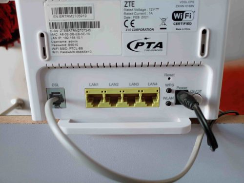 PTCL DSL Router Put Charger