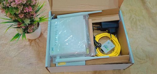 Un-Boxing Of The PTCL Broadband Router Box